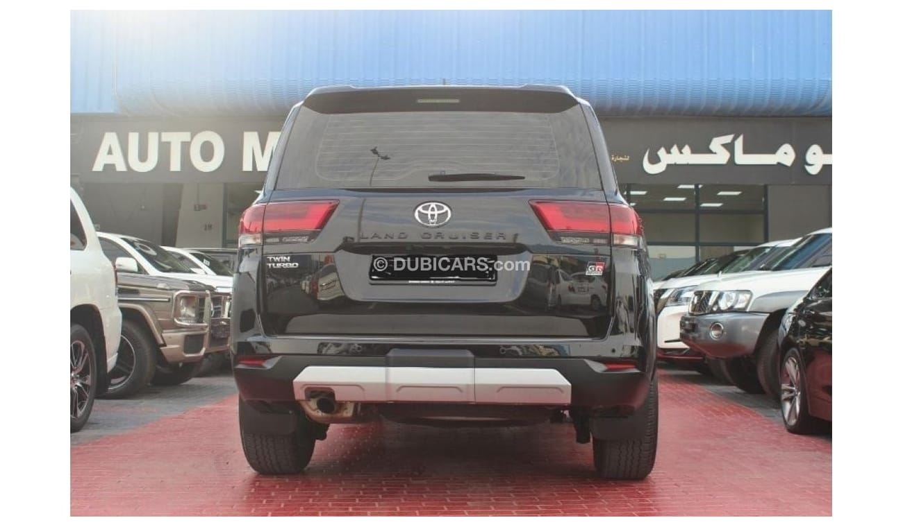 Toyota Land Cruiser V6 4.0L, Mid Option Convert To GR Sport ,GCC