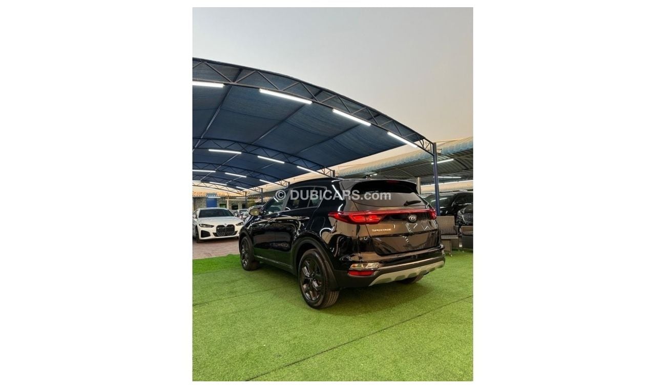 Kia Sportage EX Top Kia Sportage 2021 года с объёмом двигателя 2.4 на панораме беспроводная зарядка бесключевой д