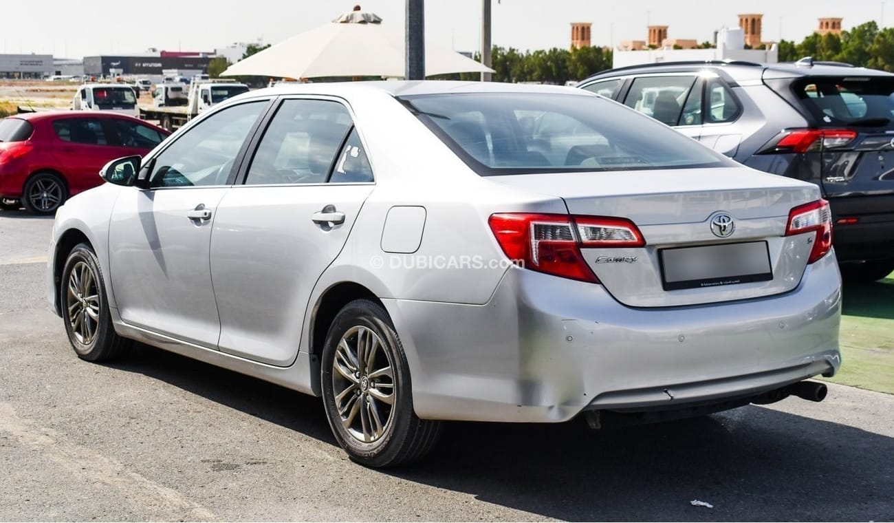 Toyota Camry S