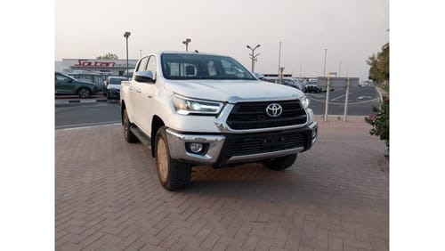 Toyota Hilux 4X4 A/T 2.4L Diesel white color double cabin 2023 model only for Export