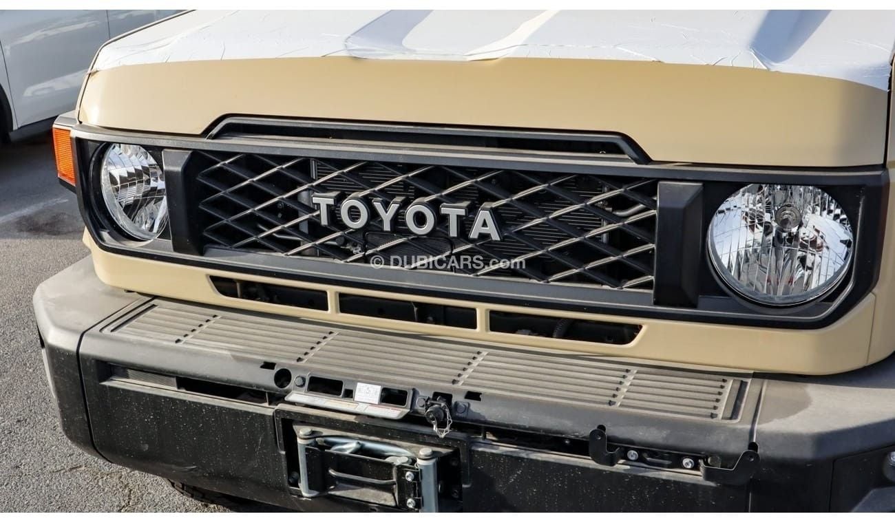 Toyota Land Cruiser Pick Up Pickup LC79 Petrol 4.0L , V6 Automatic