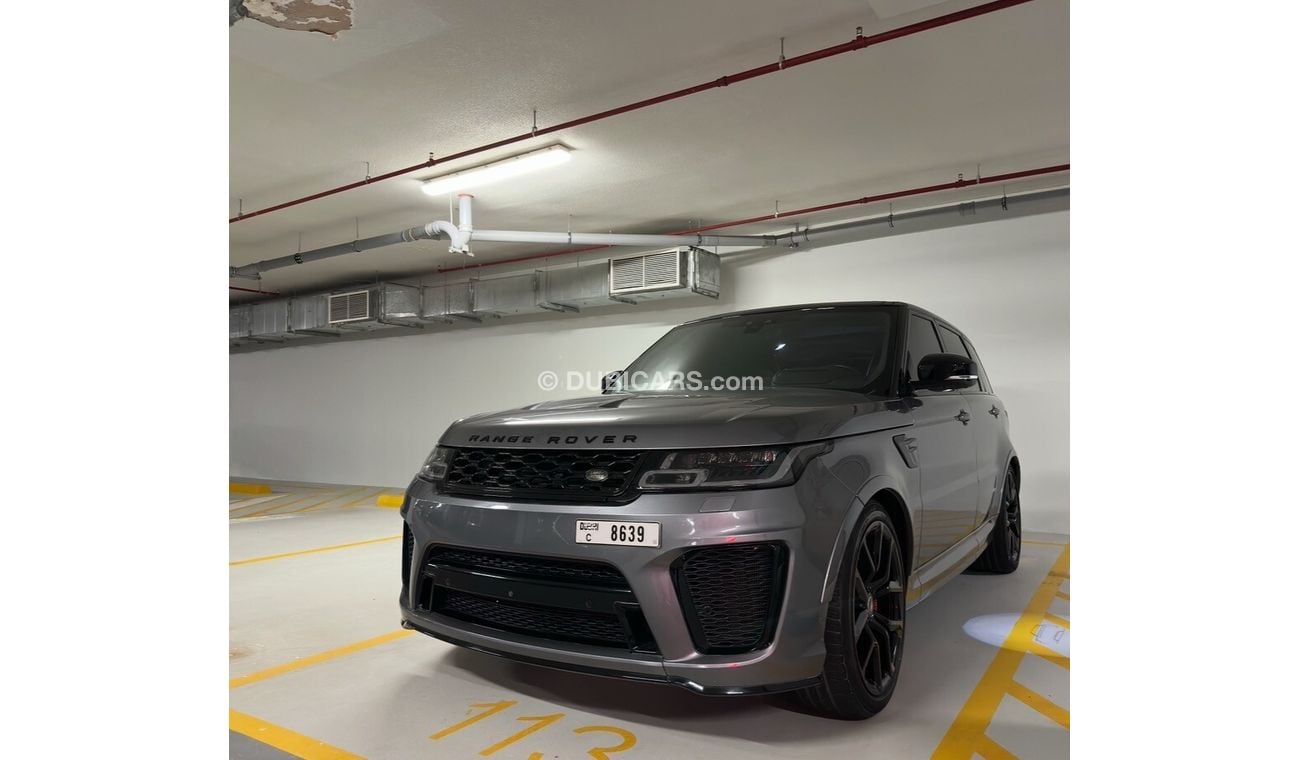 Land Rover Range Rover Sport SVR 5.0L (575 HP) AWD