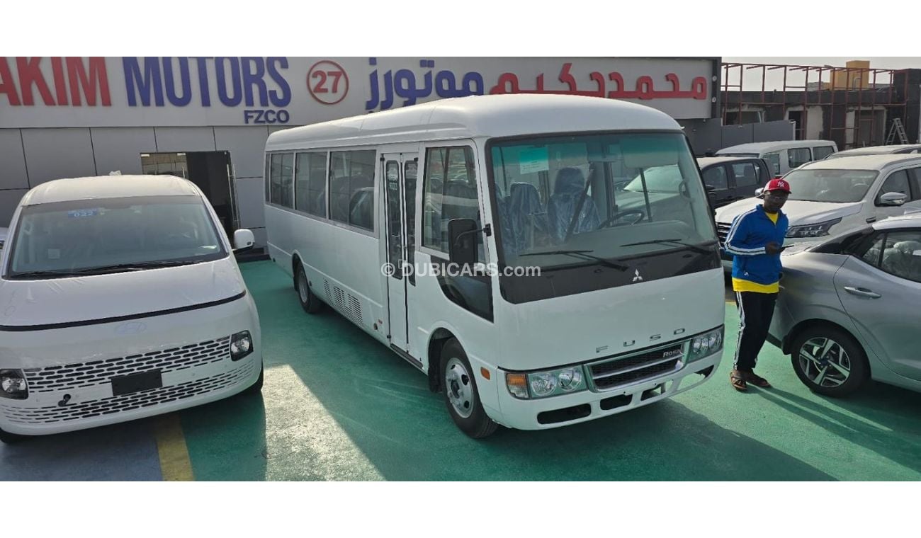 ميتسوبيشي روزا 4.2L DIESEL 30 SEATS 2024