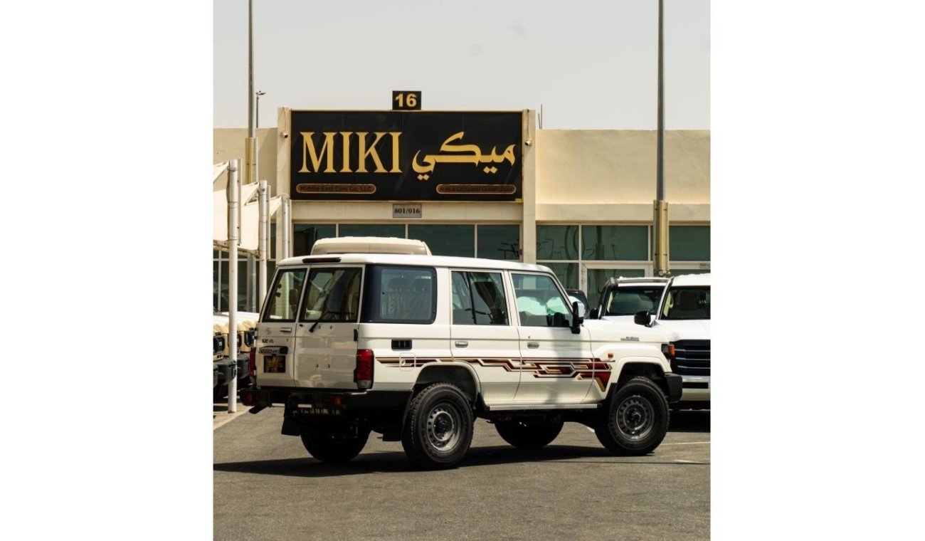 Toyota Land Cruiser 70 Hard Top | 4.0 L | V6 | PETROL | Manuel  (5 Doors)