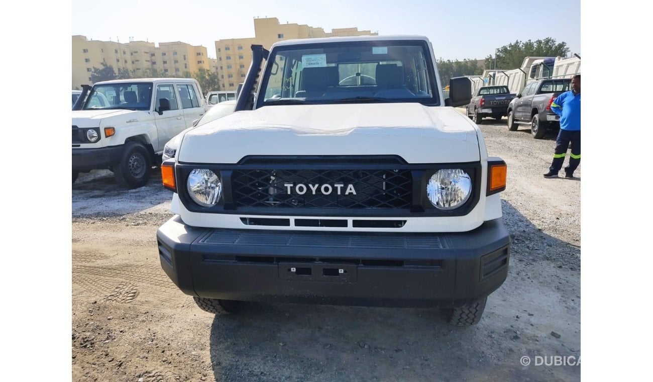 تويوتا لاند كروزر بيك آب DOUBLE CAB 4.2L MT DIESEL WITH DIFFLOCK