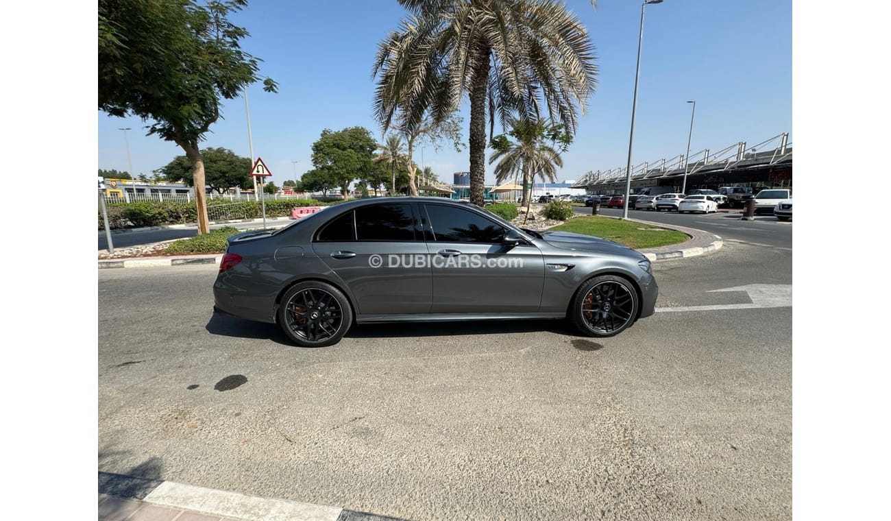 مرسيدس بنز E 63S 4MATIC+ 4.0L