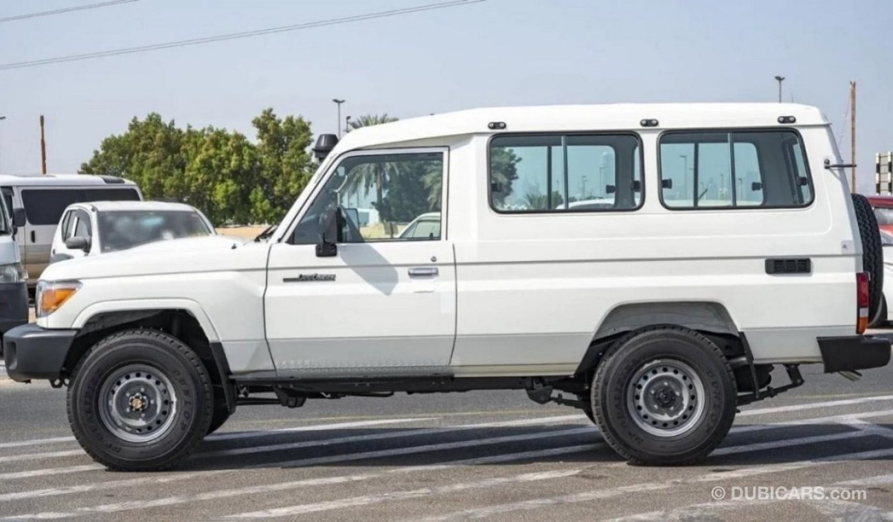 تويوتا لاند كروزر هارد توب LAND CRUISER HARDTOP LC 78 3 DOORS 4.2L DIESEL V6 2024