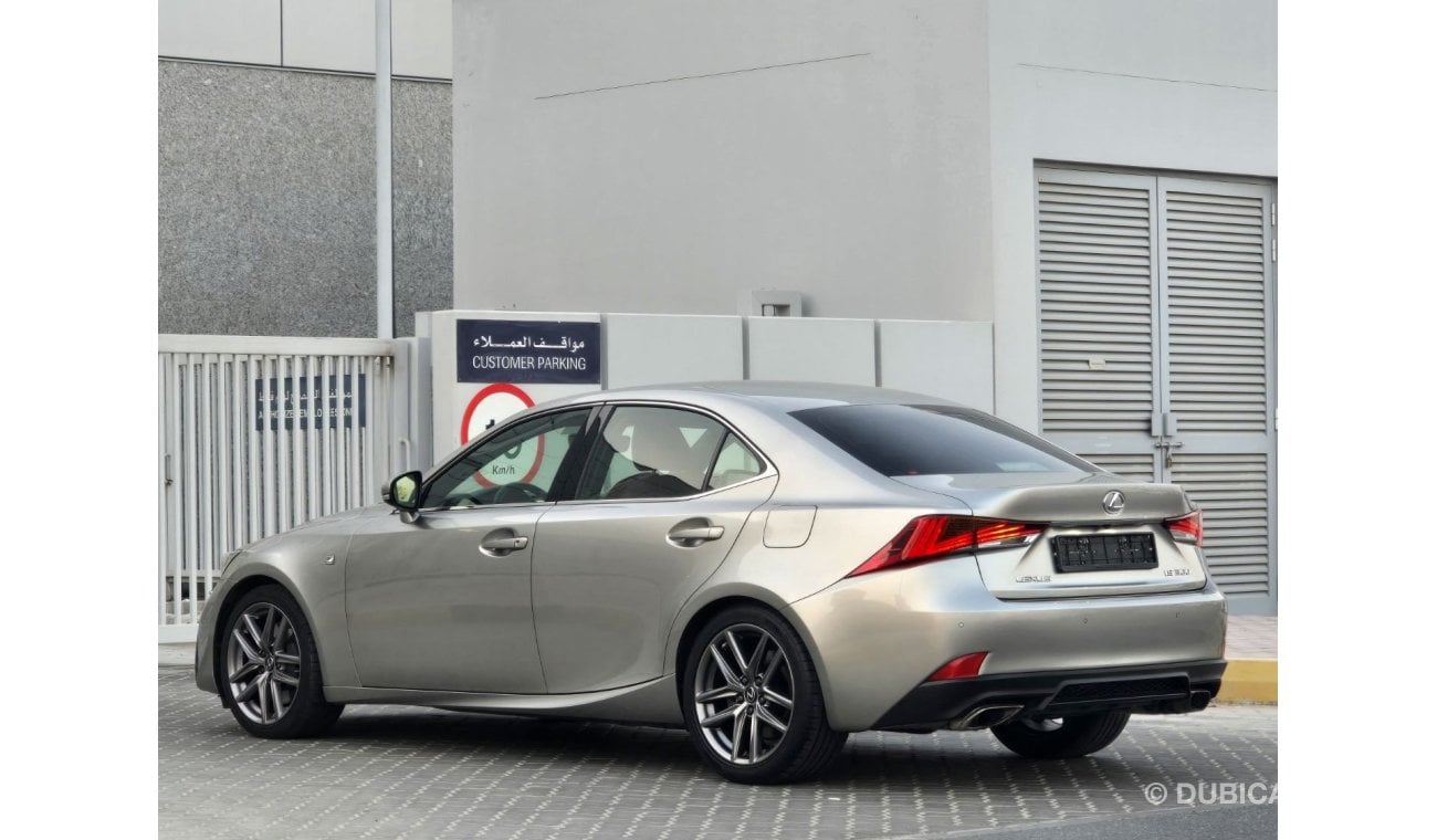 Lexus IS300 F Sport LEXUS IS-300 F-SPORT 2020 GCC PERFERCT CONDITION IN SIDE OUT SIDE // 2 KEYS