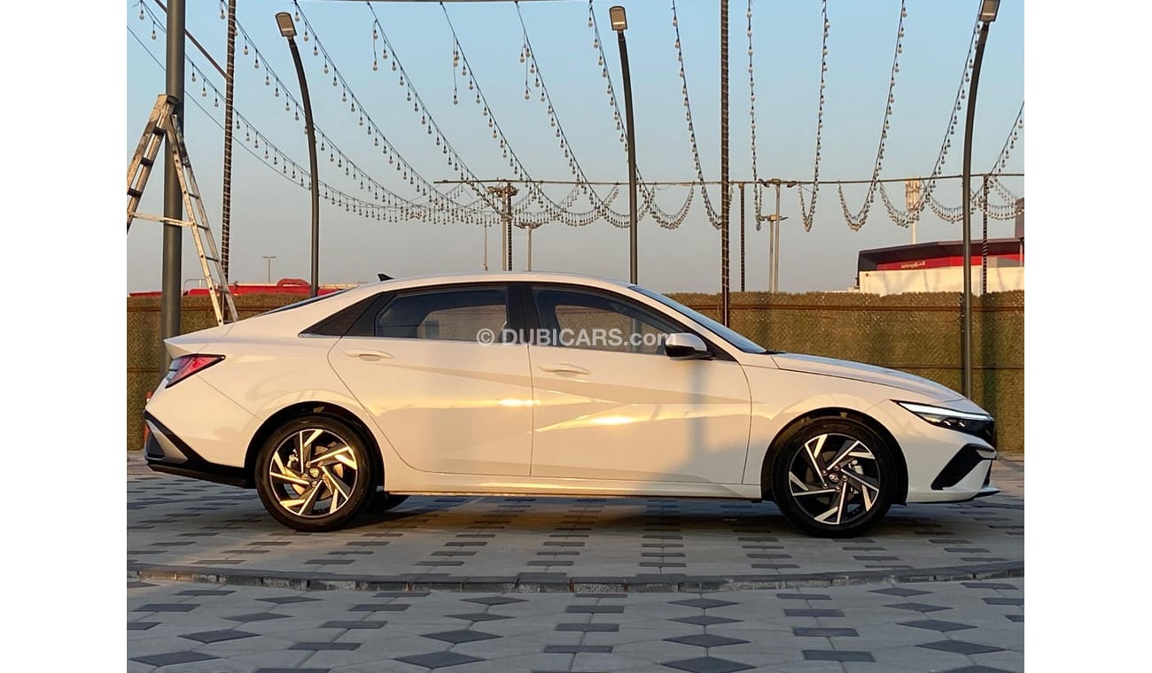 Hyundai Elantra HYUNDAI ELANTRA CN 7 LUXURY MODEL: 2024 MILEAGE: 0 PRICE: 77,000 AED GULF SPECIFICATIONS Full option