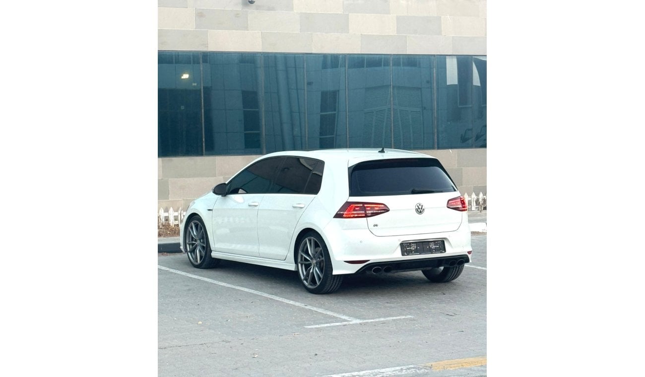 Volkswagen Golf R