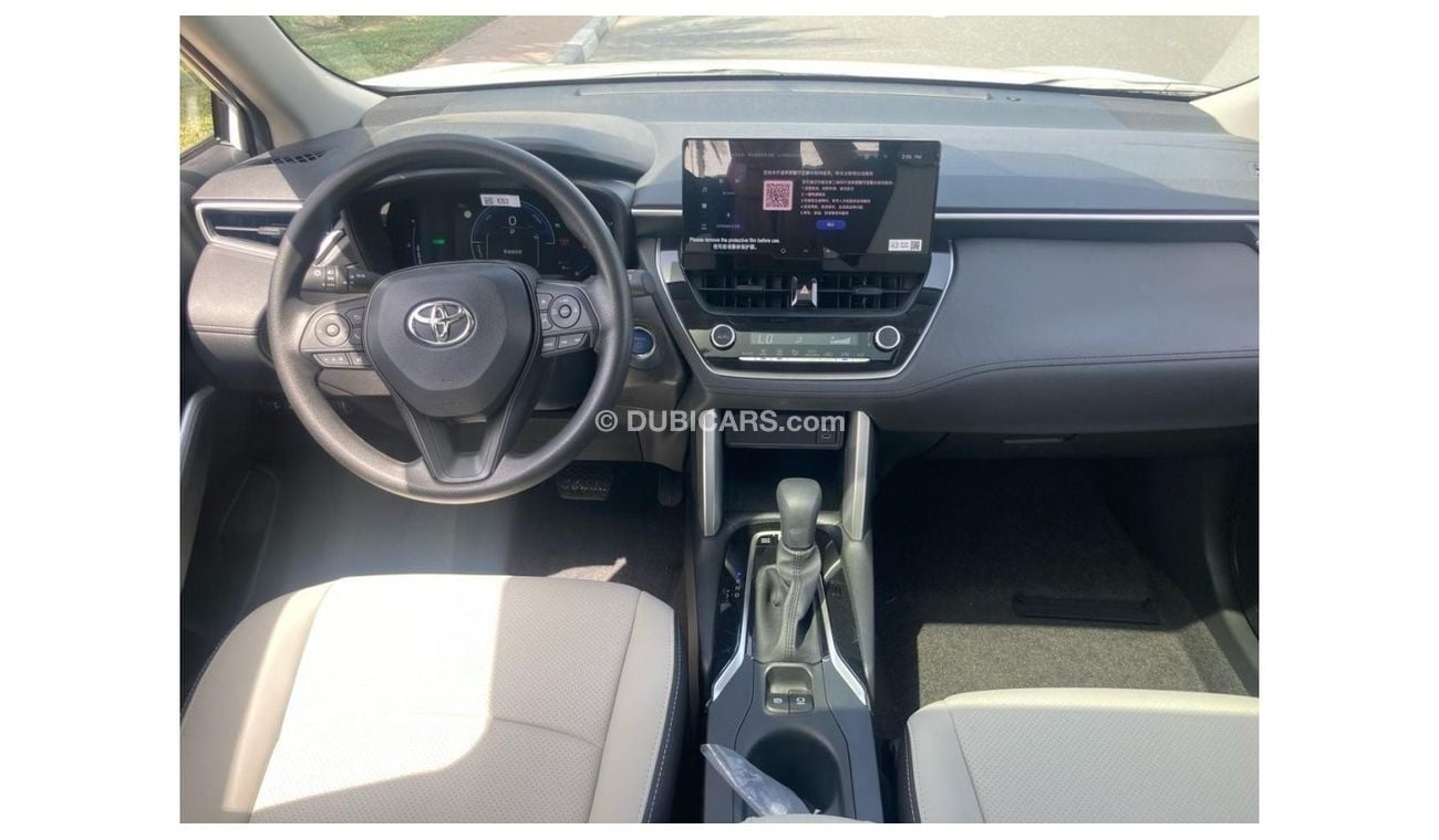 تويوتا كورولا كروس TOYOTA CROSS 2.0 HYBRID MY 2024