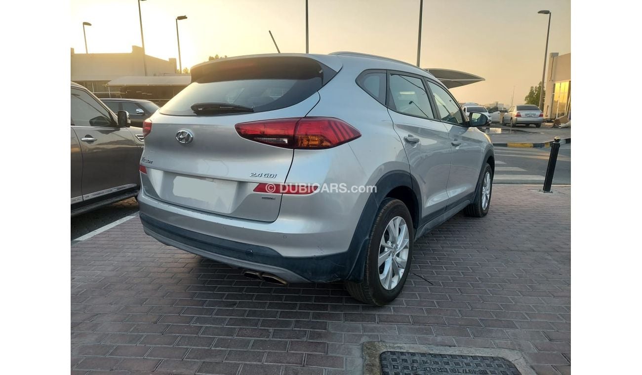 Hyundai Tucson 2.4L PETROL AUTOMATIC TRANSMISSION