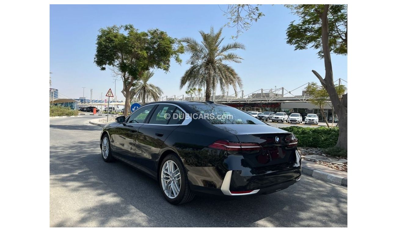 بي أم دبليو 520i BMW 520I 0KM GCC 2024