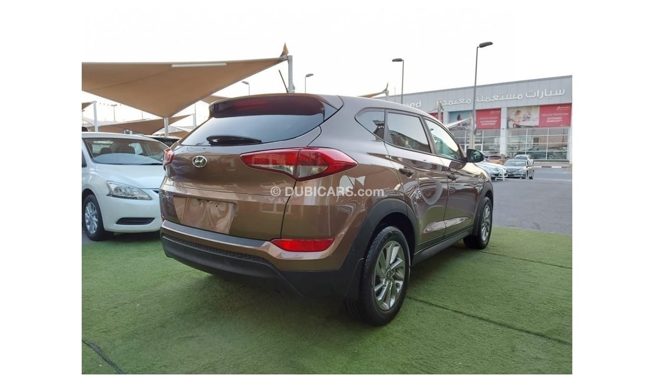 Hyundai Tucson 2000 cc model 2016, cruise control, alloy wheels and sensors in excellent condition