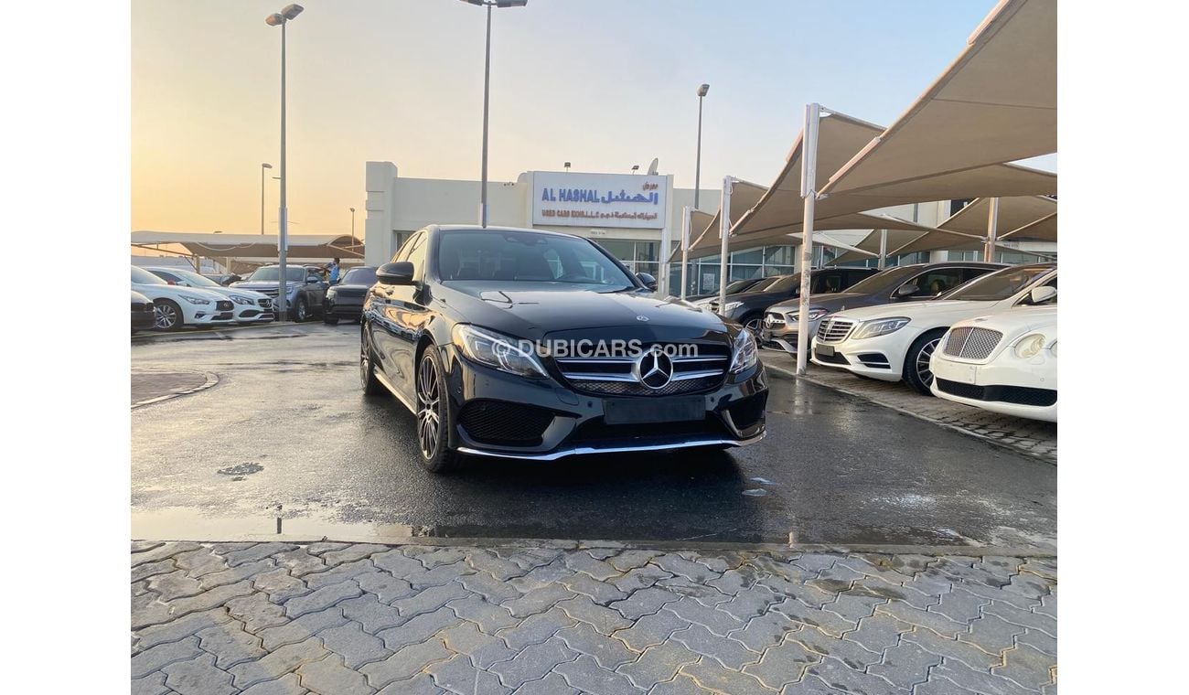 Mercedes-Benz C200 Mercedes C200 Gulf model 2016 in excellent condition, full specifications