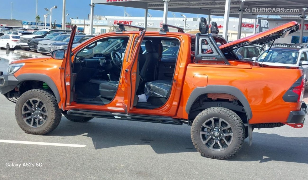 تويوتا هيلوكس TOYOTA HILUX 2019 MODEL RIGHT HAND DRIVE 2.8CC DIESEL FULL OPTION 1GD ENGINE 6-SPEED FLOOR SHIFT