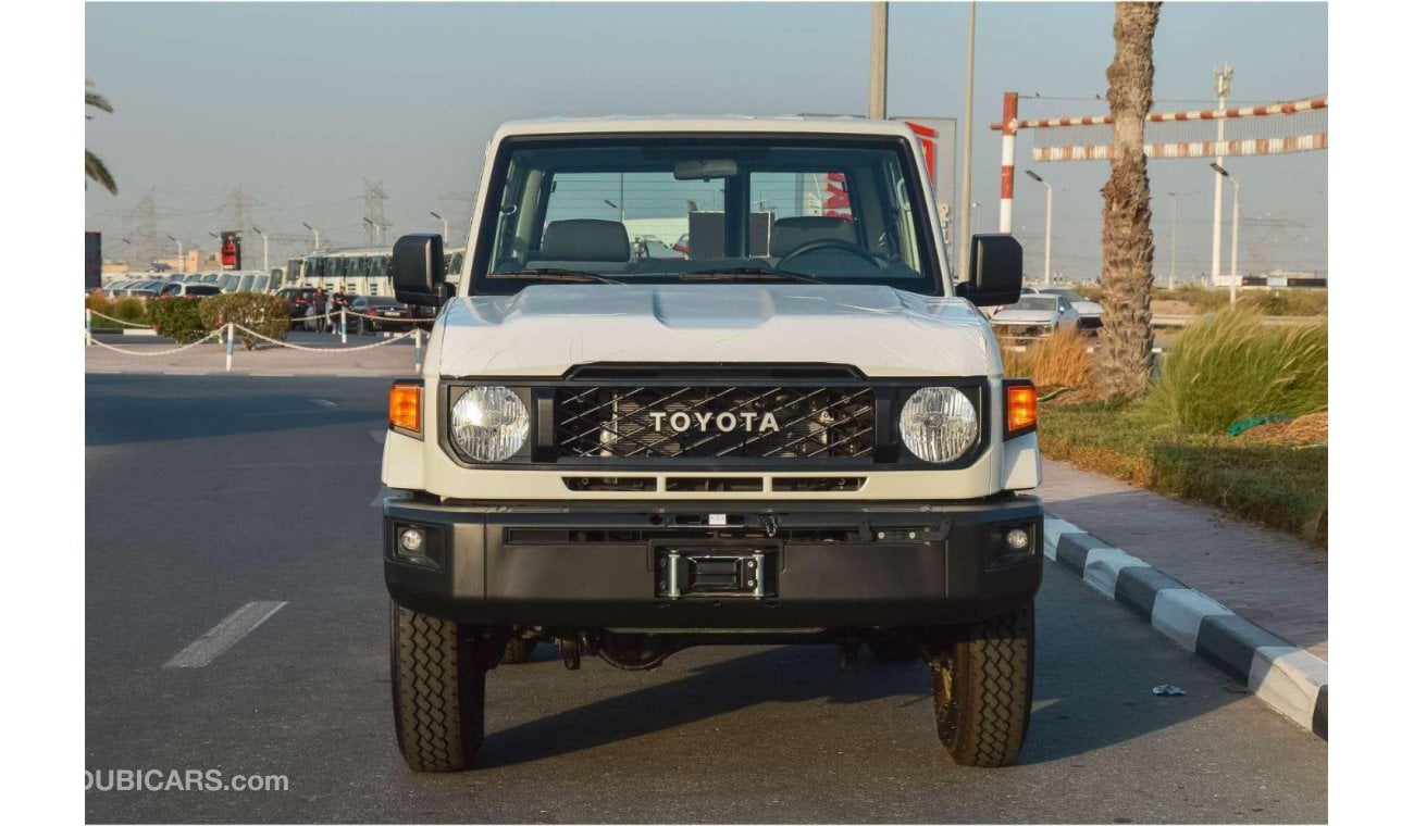 تويوتا لاند كروزر 70 TOYOTA LAND CRUISER 71 4.0L 4WD 3DOOR PETROL SUV 2024