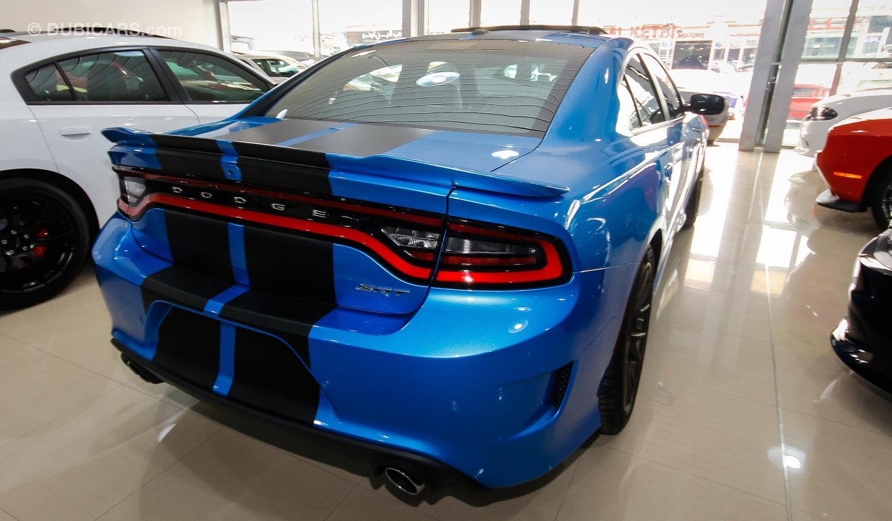 دودج تشارجر Hellcat