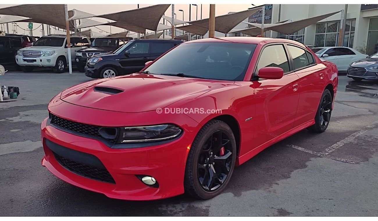 Used Dodge Charger R/T رود تراك 2015 for sale in Sharjah - 546009