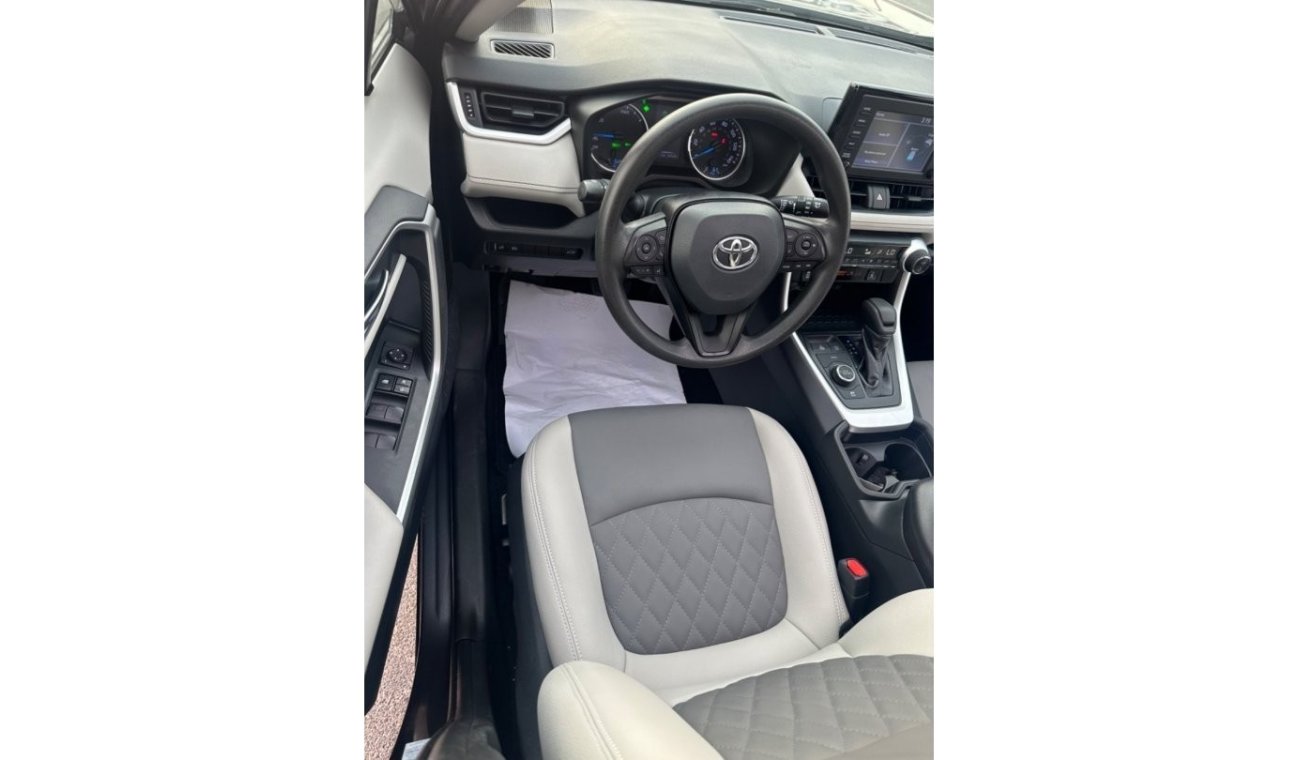 تويوتا راف ٤ TOYOTA RAV4 Hybrid XLE