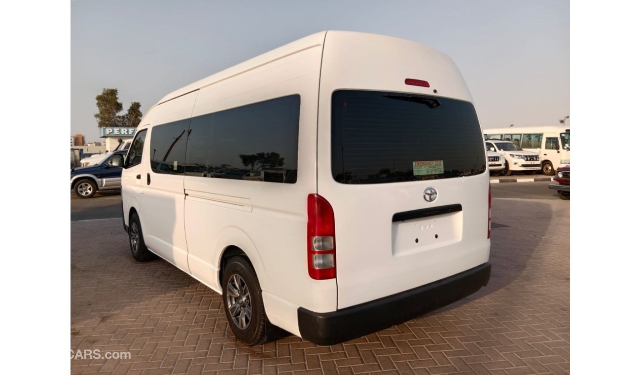 تويوتا هاياس TOYOTA HIACE VAN RIGHT HAND DRIVE (PM1260)