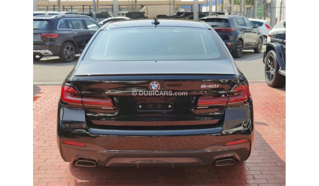 بي أم دبليو 540i i M Spot Under Warranty 2023 GCC