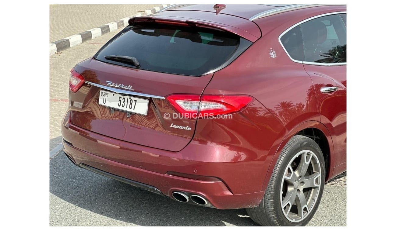 Maserati Levante Std