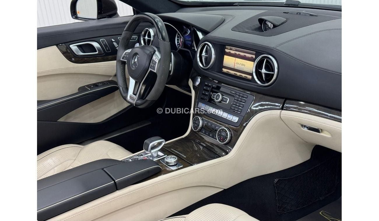 مرسيدس بنز SL 63 AMG Std 5.5L (530 HP) 2014 Mercedes Benz SL63 AMG Roadster, Full Service History, Full Options, Low Kms,