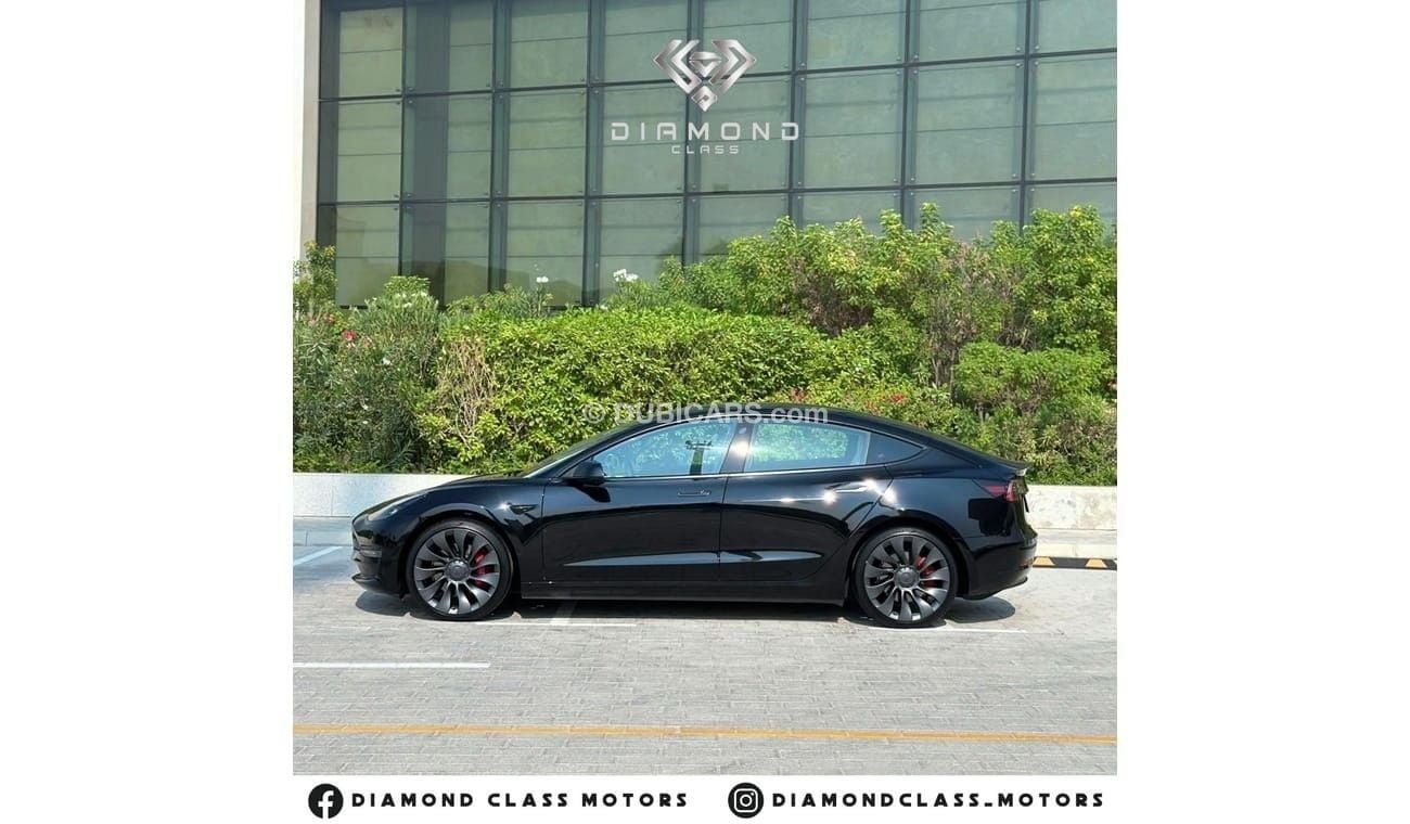 تسلا موديل 3 Tesla Model 3 PERFORMANCE  Auto Pilot   Dual Motor  GCC  Under Tesla Warranty