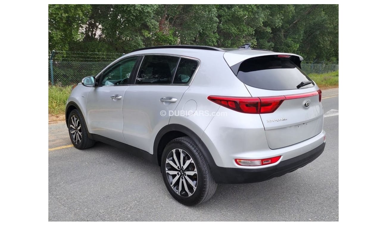 Used Kia Sportage EX 2018 for sale in Dubai - 752202