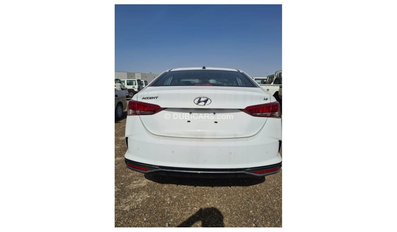 Hyundai Accent 1.6 L // MODEL 2023