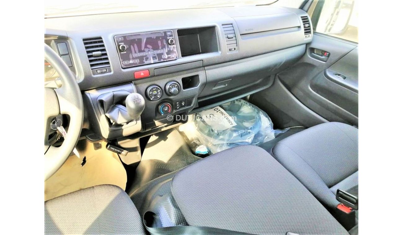 Toyota Hiace 16 SEATS