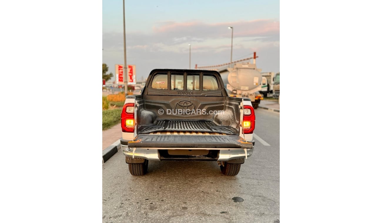 تويوتا هيلوكس Toyota hilux 2024 2.7 4WD petrol pickup