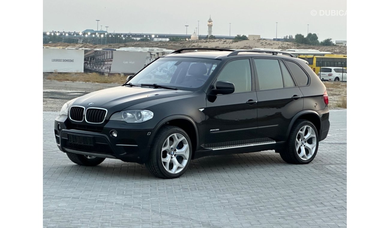 BMW X5 xDrive 35i MODEL 2012 GCC CAR PERFECT CONDITION INSIDE AND OUTSIDE FULL OPTION PANORAMIC ROOF