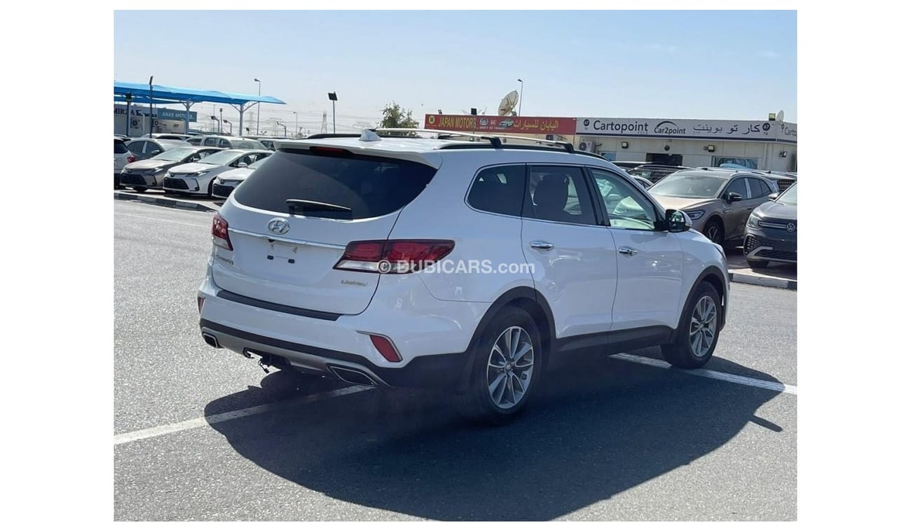 Hyundai Grand Santa Fe 7 setters HYUNDAI SANTA FE 2017 IMPORTED FROM USA VERY CLEAN CAR INSIDE AND OUTSIDE FOR MORE INFORMA