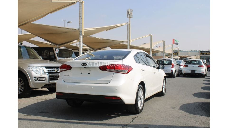 Used Kia Cerato LX ACCIDENTS FREE - GCC - ORIGINAL PAINT - ENGINE 1600 ...