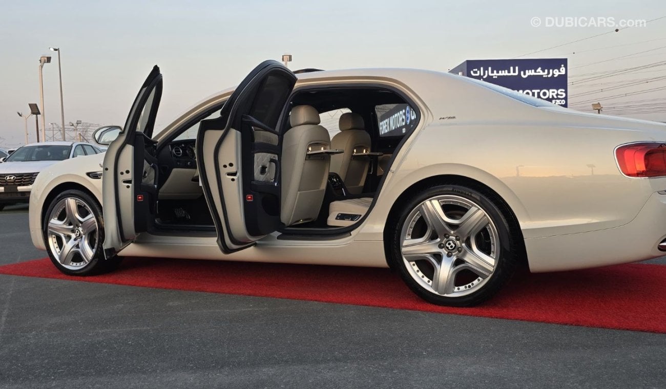 بنتلي كونتيننتال فلاينج سبر Bentley Flying Spur Speed special order handmade. In new condition, 2014 model, imported from Japan