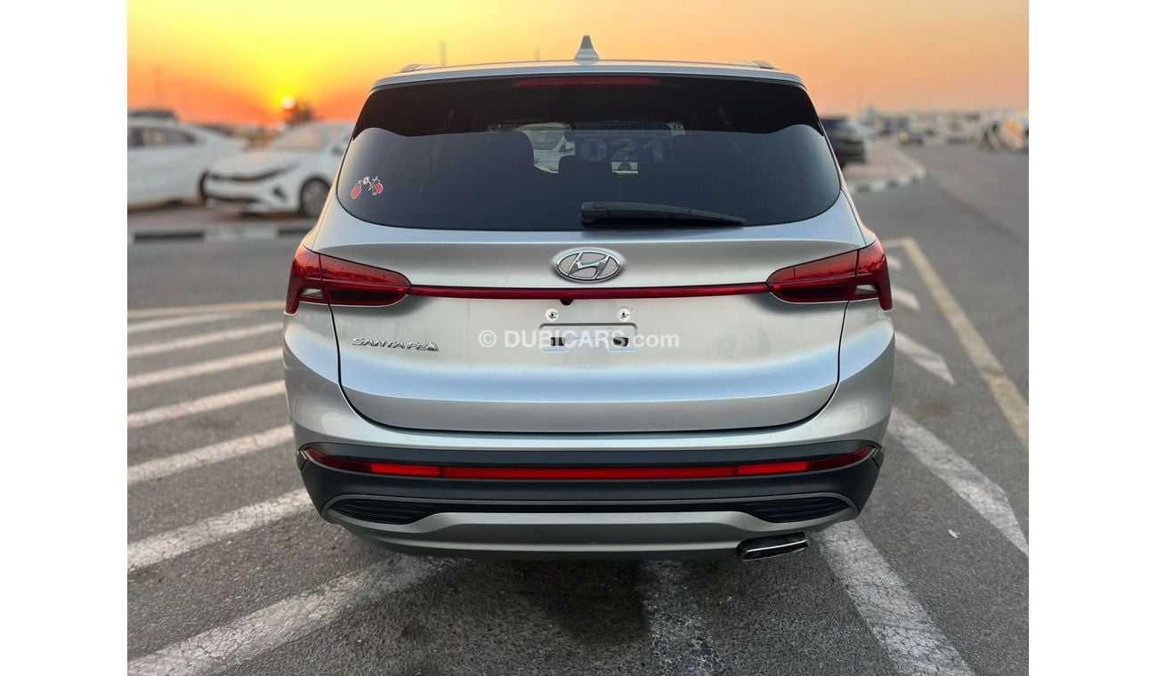 هيونداي سانتا في 2022 Hyundai Santa Fe, SE - 2.5L  4 Cyl - Lane assist - Android Apple Play - Well Maintained Car wit