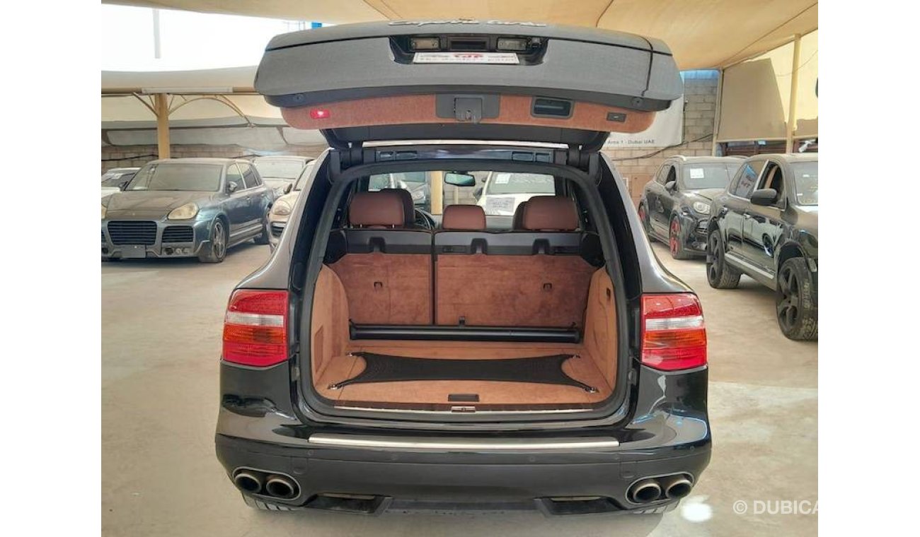 Porsche Cayenne Turbo PORSCHE CAYENNE TURBO 4.8L 2008 WITH ELECTRIC LEATHER SEATS, T.V NAVIGATION AND MUCH MORE...