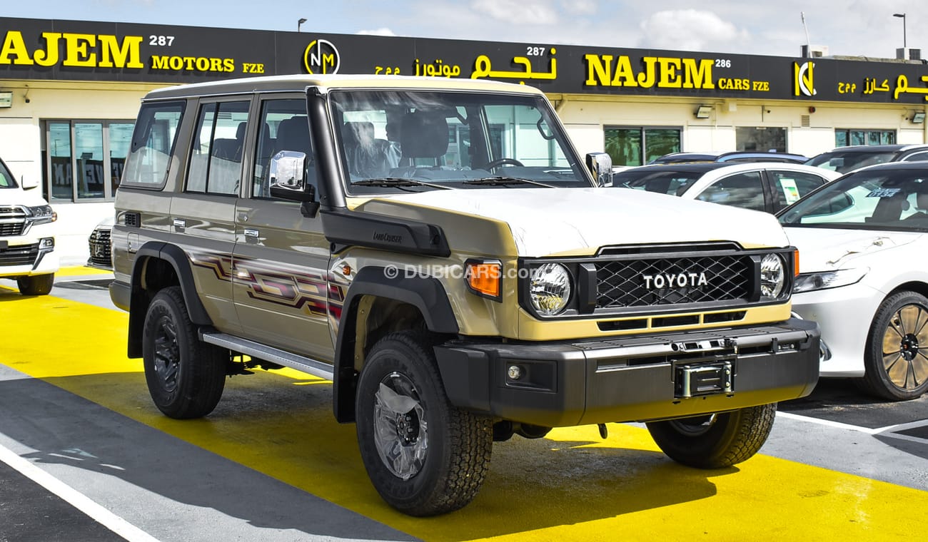 Toyota Land Cruiser Hard Top 4.5L Diesel V8