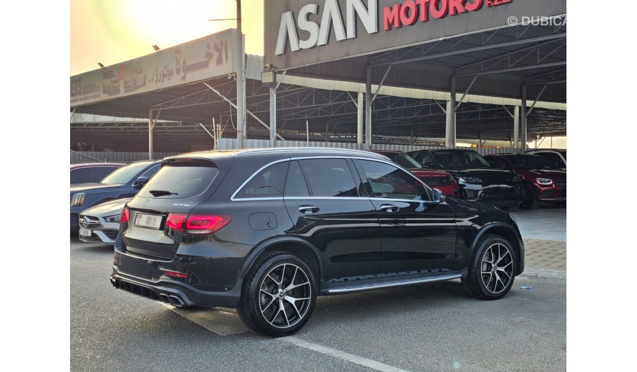 مرسيدس بنز GLC 300 4MATIC