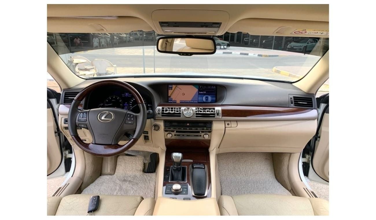 Lexus LS460