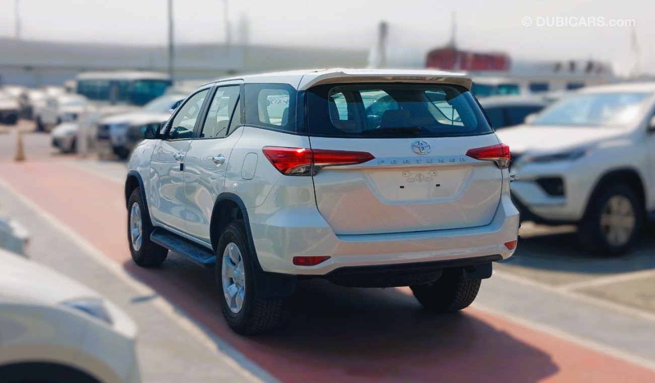 تويوتا فورتونر Toyota Fortuner 2.4L Diesel GCC MID 2024YM