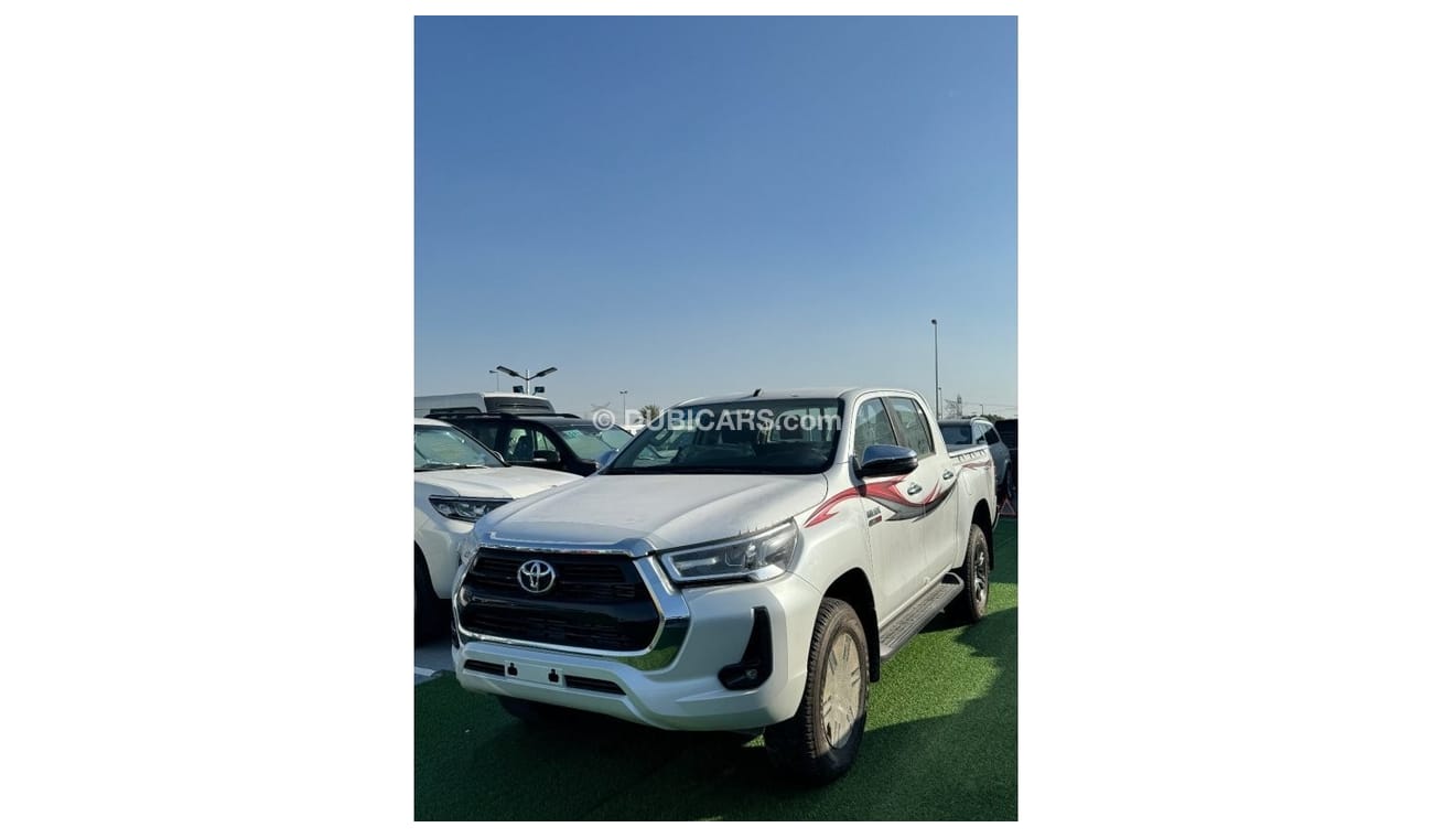 تويوتا هيلوكس Toyota Hilux 2.4 SR5 Full option