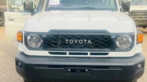 Toyota Land Cruiser Hard Top 76 4.2L DIESEL 6 CYLINDER MANUAL TRANSMISSION ( ONLY FOR AFRICA)