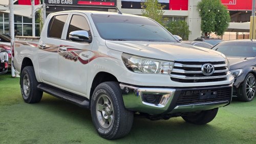 تويوتا هيلوكس Double Cabin 2017 model Gcc 2.7L GLS