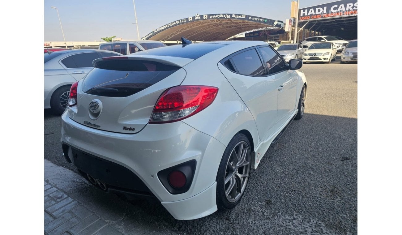 Hyundai Veloster Turbo