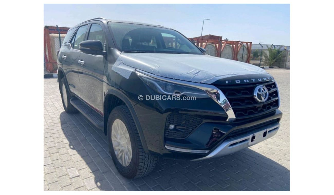 تويوتا فورتونر 2023 TOYOTA FORTUNER 4.0L DISPONIBLE, GASOLINA