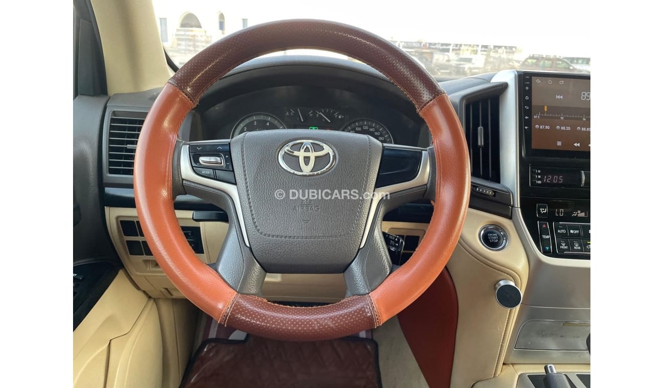 تويوتا لاند كروزر Toyota landcuriser GXR V6 2016 petrol left hand drive