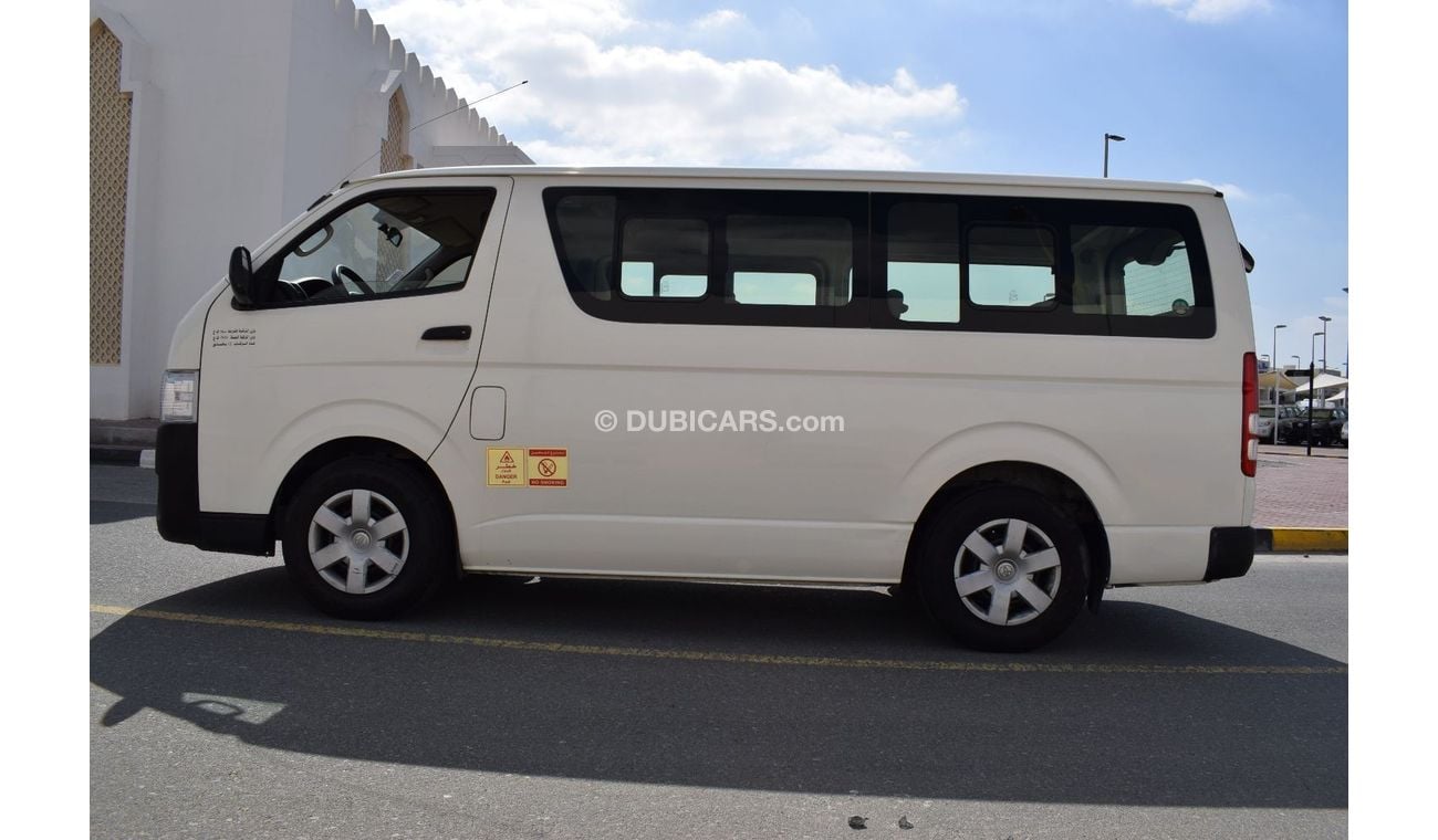 Toyota Hiace GL - Standard Roof Toyota Hiace 13 seater bus, model:2016. Excellent condition